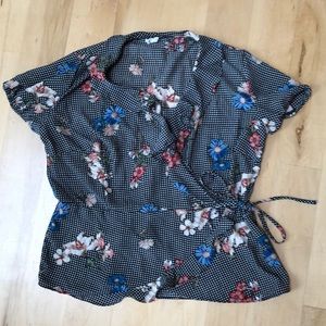 Checkered Wrap Top, Size L